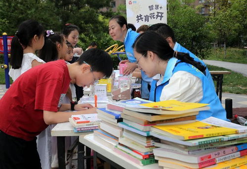智慧漂流傳書(shū)香，共育花開(kāi)助成長(zhǎng)——碑林區(qū)婦聯(lián)家庭服務(wù)活動(dòng)紀(jì)實(shí)